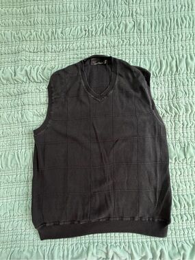 Greg Norman Collection Black V-Neck Sweater Vest-Med